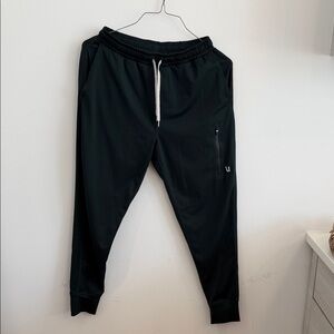 Vuori Men's Dark Green Joggers with Drawstring